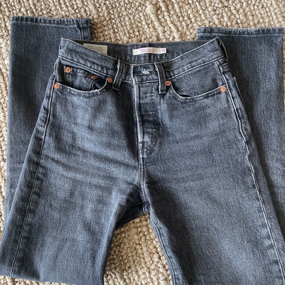 Levi’s Wedgie Straight Jeans